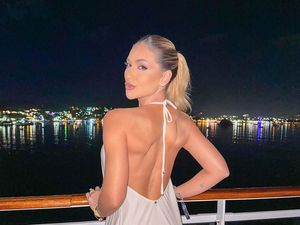 Neymar Digoda Penari Erotis, Faktanya...