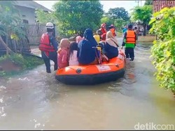 Banjir Karawang: 1.643 Orang Mengungsi, 100 Hektare Sawah Terendam