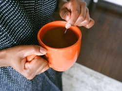 Deg-degan Saat Minum Kopi Pertanda Apa? Ini Kata Pakar