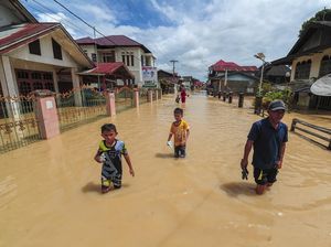 Penampakan Sungai Penuh di Jambi yang Kembali Dilanda Banjir
