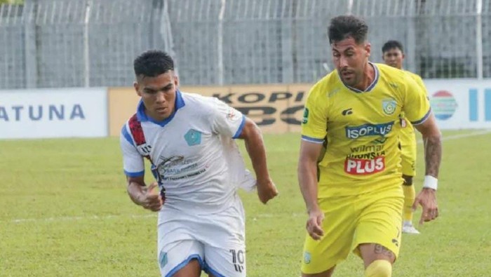 PSBS Biak vs Gresik United
