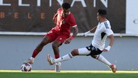 Namun keunggulan itu hanya bertahan tiga menit. Dalam sebuah kemelut di depan gawang Indonesia, Osama Elsharimi berhasil menyambut bola liar di tepi kotak penalti dan melepaskan tembakan keras yang sukses membobol gawang Ernando. Skor menjadi 1-1.