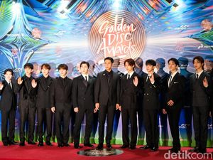 SEVENTEEN Tak Berhenti Bikin Penonton Berteriak di Golden Disc Awards 2024 SEVENTEEN Tak Berhenti Bikin Penonton Berteriak di Golden Disc Awards 2024