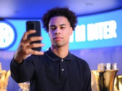 Buchanan Si Serba Bisa Siap Bantu La Beneamata