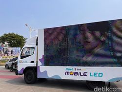 Wajah Zhang Hao ZEROBASEONE Mondar-mandir di JIS