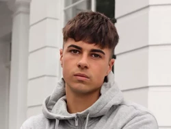 Anggota Angkatan Laut Kerajaan Inggris Dipecat, Ketahuan Bikin Konten OnlyFans