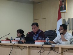 Eks Ketua Bawaslu Usul Bansos Ditangguhkan Sementara, Hindari Penyalahgunaan