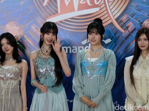 Adu Gaya Artis KPop di Red Carpet GDA 2024, NewJeans Hingga IVE Adu Gaya Artis KPop di Red Carpet GDA 2024, NewJeans Hingga IVE