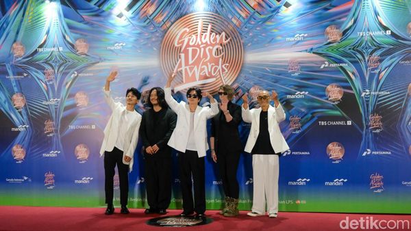 Band Rock Senior YB Tampil Gahar di GDA 2024