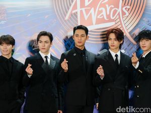 Foto Stylish nan Tampan Seventeen, Pemenang Daesang Golden Disc Awards 2024 Foto Stylish nan Tampan Seventeen, Pemenang Daesang Golden Disc Awards 2024