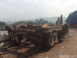 Warga Diminta Tak Mendekati Lokasi Tabrakan Maut 2 Kereta di Cicalengka