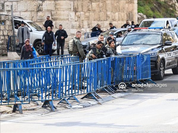 Israel Batasi Jemaah ke Masjid Al Aqsa hingga Usir Pakai Gas Air Mata
