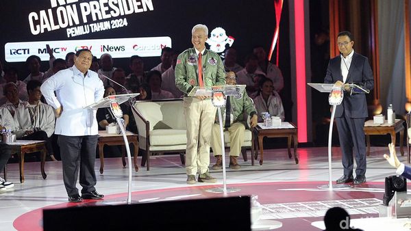 Semringah Ketiga Capres saat Ruang Debat Riuh