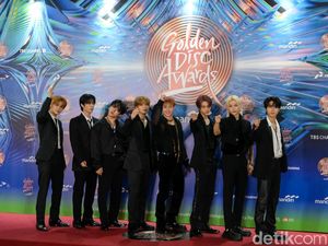 Stray Kids Bikin Gempar Panggung GDA 2024 Lewat S-Class Stray Kids Bikin Gempar Panggung GDA 2024 Lewat S-Class