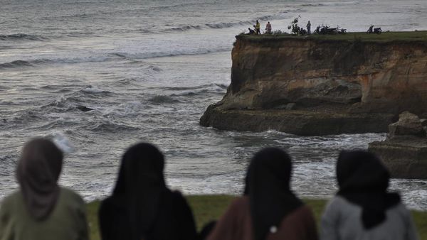 Pesona Wisata Pantai Nangai di Bengkulu Utara