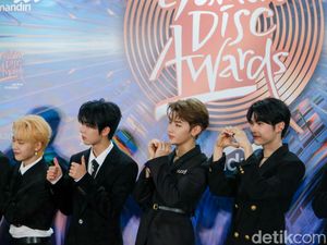 ZEROBASEONE Kompak Berpose Sarangheyo Buat ZEROSE Indonesia