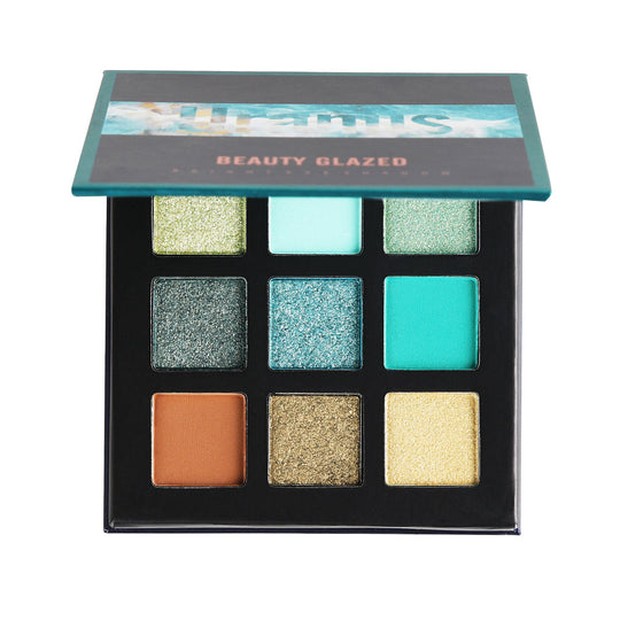 Beauty Glazed Blue Neptume Eyeshadow Palette