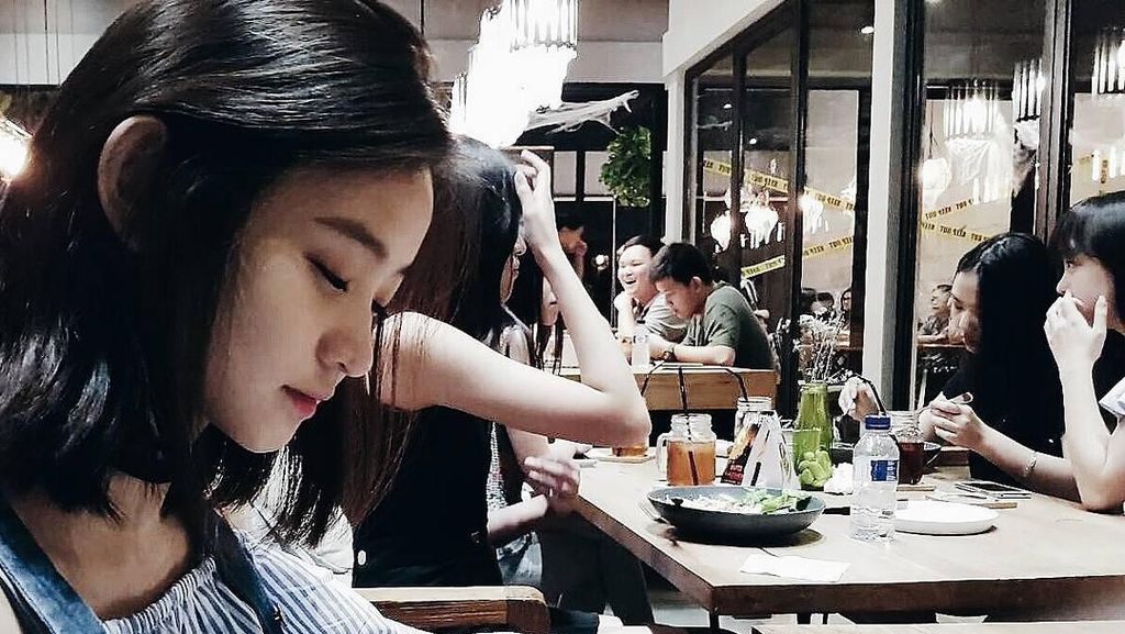 Keseruan Catheez saat Jajan di Angkringan hingga Makan Oyster Keseruan Catheez saat Jajan di Angkringan hingga Makan Oyster