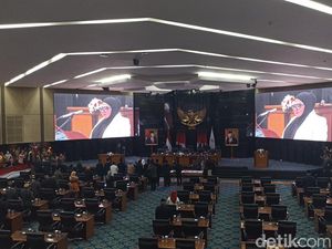 Heru Budi Absen Paripurna Pelantikan Anggota PAW DPRD DKI, Diwakili Sekda