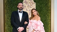 Ben Affleck Lepas Hak Rumah Rp 970 M untuk J.Lo, Jadi 'Hadiah Perceraian'