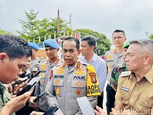 Kapolda Sulsel Cari Warga Pedalaman Bone untuk Direkrut Jadi Polisi Kapolda Sulsel Cari Warga Pedalaman Bone untuk Direkrut Jadi Polisi