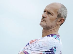 Kalah Tipis 1-2, Pelatih PSS Sleman Akui Persebaya Layak Menang Kalah Tipis 1-2, Pelatih PSS Sleman Akui Persebaya Layak Menang