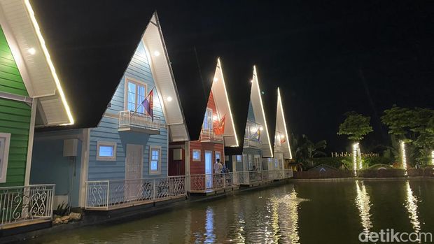 Penginapan di wisata alam Oasis Sukabumi.