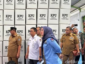 Bahtiar Pantau Logistik Pemilu di Makassar, Surat Suara Pileg Belum Lengkap