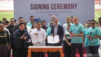 Khusus sepak bola, sedikitnya 50 klub tiap tahun datang berguru ke Aspire dengan fasilitas kompletnya. Acara penandatanganan ini juga disaksikan Ketum PSSI Erick Thohir, pelatih Timnas U-20 Indra Sjafri hingga eks pemain timnas Syamsir Alam.