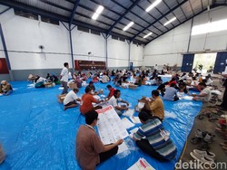 Proses Sorlip Surat Suara, KPU Cirebon Libatkan 9 Disabilitas