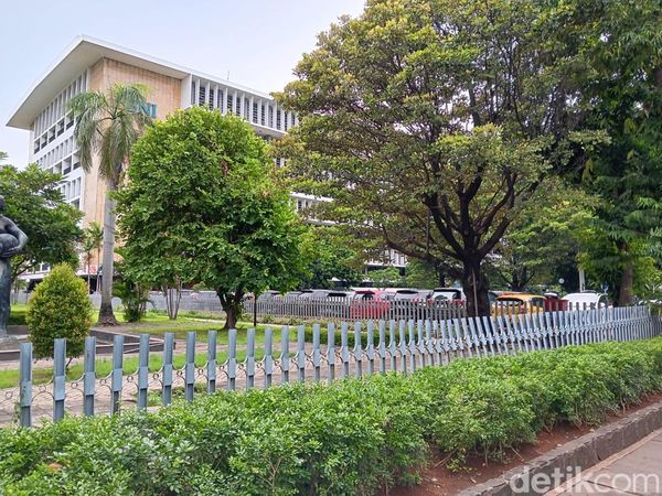 Potret Stasiun Pertama di Jakarta, Sekarang Jadi Tempat Parkir