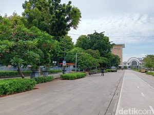 Bukan Jakarta Kota, Ini Stasiun Pertama di Jakarta yang Kini Jadi Lahan Parkir