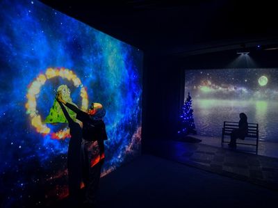Hiburan Interaktif Lewat Wahana Video Mapping di Braga City Walk