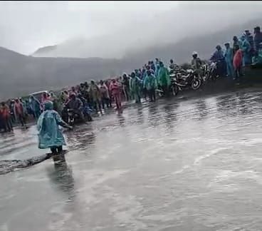 air limpasan kaldera bromo