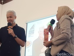 Berdialog dengan Pelaku UMKM di Banyumas, Ganjar: Harapan Saya Bisa Lebih Besar