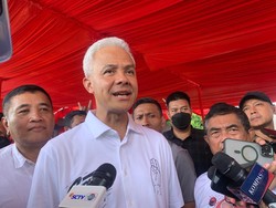 Jokowi Kunjungan Luar Negeri saat HUT PDIP, Ganjar: Kita Hormati