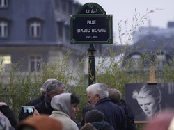 Hidup Musik Rock! Saat David Bowie Resmi Jadi Nama Jalan di Paris