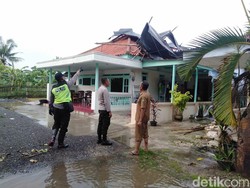 Puluhan Rumah hingga Sekolah di Sumenep Rusak Diterjang Hujan Angin Kencang