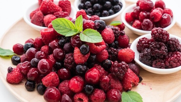 Mixed berries/Foto: Freepik.com/topntp26 Buah beri dapat bantu penurunan berat badan