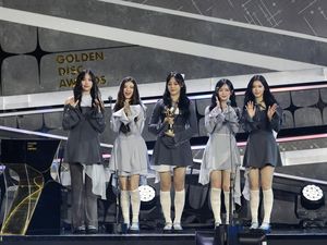 Attention! NewJeans Jadi Duta Kehormatan Pariwisata Korea Attention! NewJeans Jadi Duta Kehormatan Pariwisata Korea
