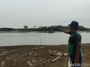 Mitos Air Pantai Arnavat Demak, Konon Bisa Menyembuhkan Berbagai Penyakit Mitos Air Pantai Arnavat Demak, Konon Bisa Menyembuhkan Berbagai Penyakit