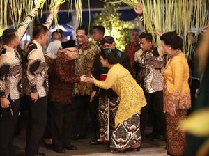 Malam Ini, Wapres Maruf Amin dan Istri Kunjungi Pura Pakualaman