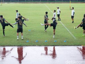 Persebaya Surabaya Genjot Latihan Usai Jeda Kompetisi