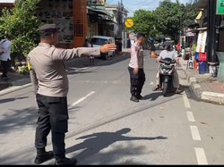 Polisi Sita Motor Pelanggar Lalin di Jakut, Helm Jadi Syarat Tebus