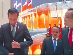 Respons Presiden Jokowi saat Ditanya Jarang Pakai Dasi Merah