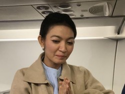 Momen Selvi Ananda Dapat Surprise Ultah di Pesawat, Gibran Turut Mendoakan