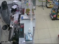 Viral Perampok Bersenjata Tajam Beraksi di Batam, Polisi Tembak Dua Pelaku