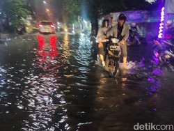 Sidoarjo Banjir Usai Diguyur Hujan Deras Selama 2 Jam