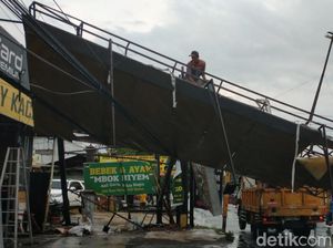 Belasan Bangunan di Klaten Rusak Imbas Amukan Angin Kencang