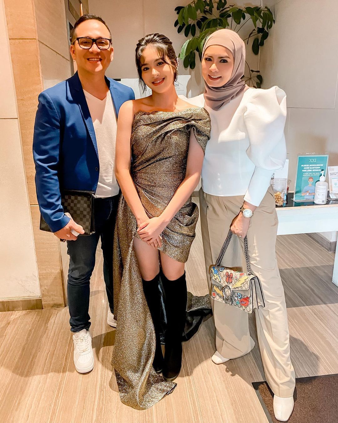 Fadli Akhmad dan Zee JKT48